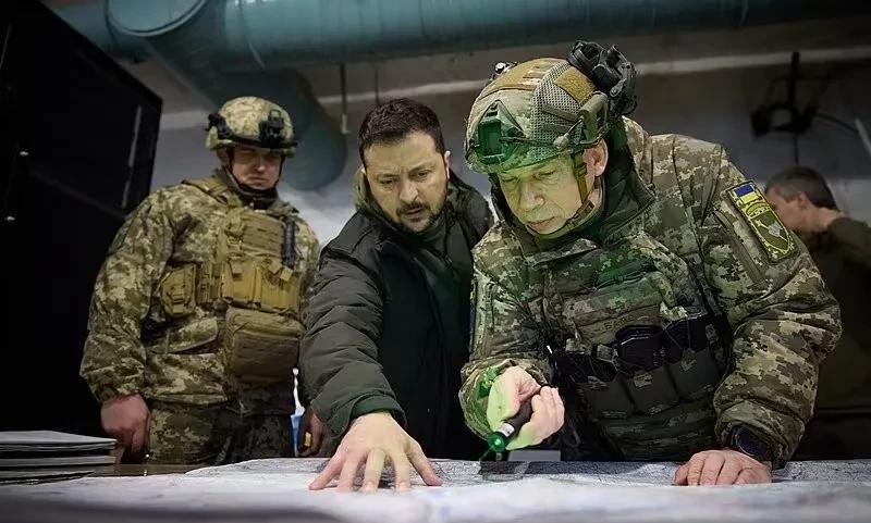 泽连斯基本来想投俄罗斯的时间，但是没想到反被俄罗斯偷了！
在吉达的谈判之后，当美