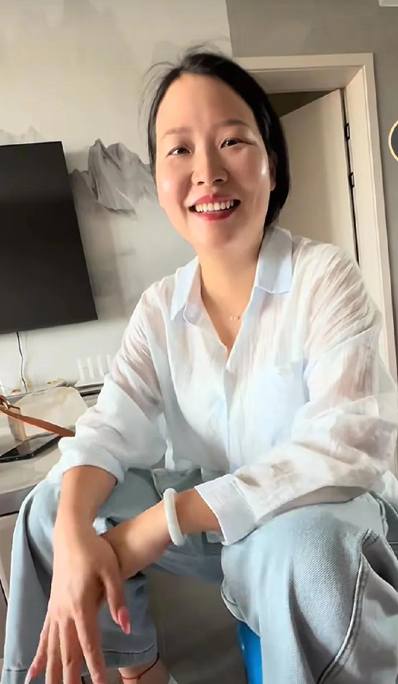 封兄弟这波操作绝了，你方病罢我登场，
头天小喇叭身体些许不适去医院体检，封兄弟买