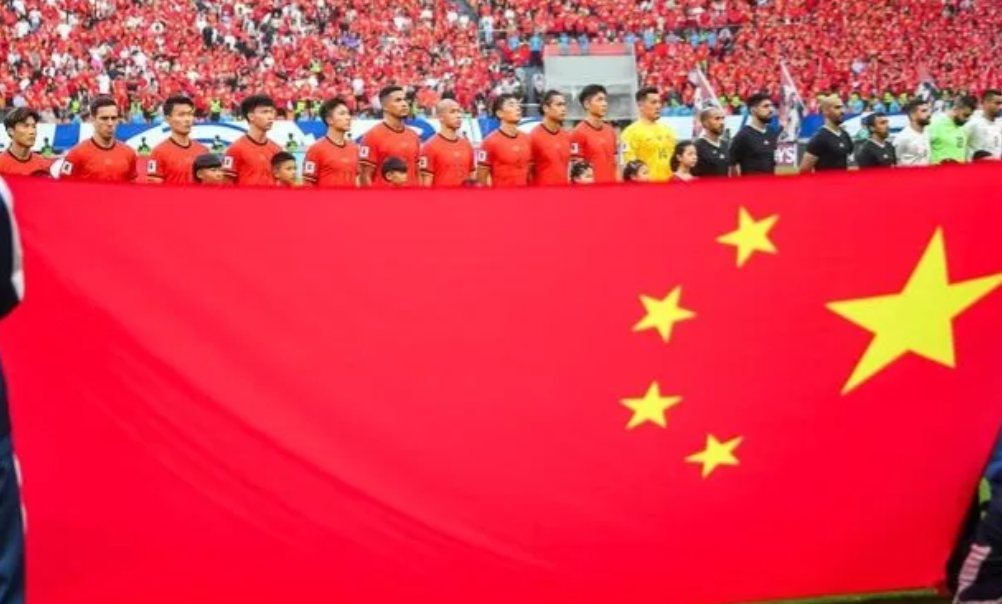 在该疯狂的时候就尽情发泄吧，国足此次1 -0战胜巴林队，这才是真正的狂与疯，值得