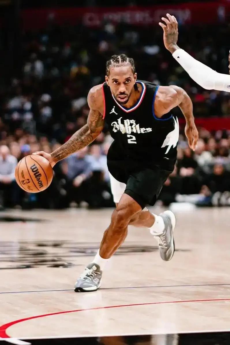 2025赛季NBA胜利贡献值最高的球员是——亚历山大，场均15.9
2024赛季