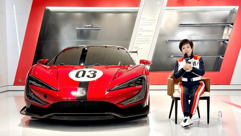 “我们不是中国的奔驰，要做汽车行业的苹果”