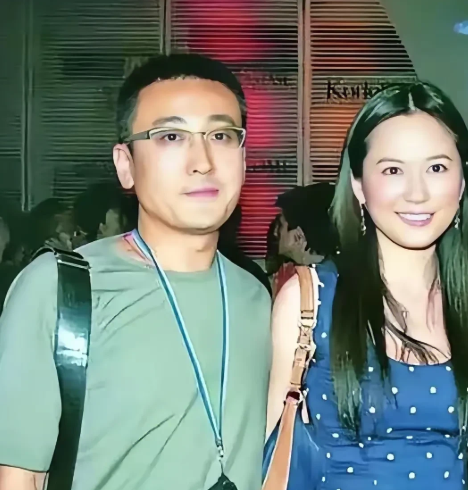 黄奕彻底慌了！
一条动态再次试水，
结果竟出乎意料……
 
黄奕最近是真急了，发