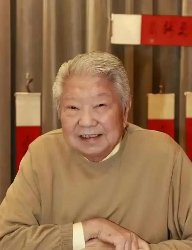 蔡澜去世，香港“四大才子”至此成了回忆。其实老先生这辈子是让人羡慕的，活得很通透