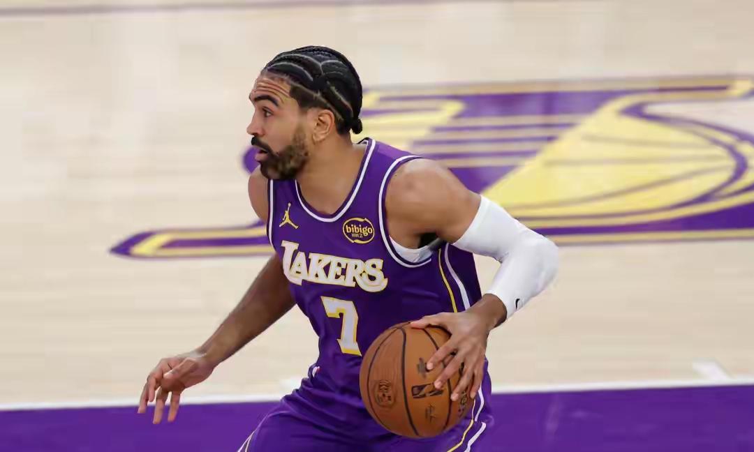 三大利好，助湖人队轻取鹈鹕队，勇获三连胜！
今天上午九点湖人队将客战西部垫底的的