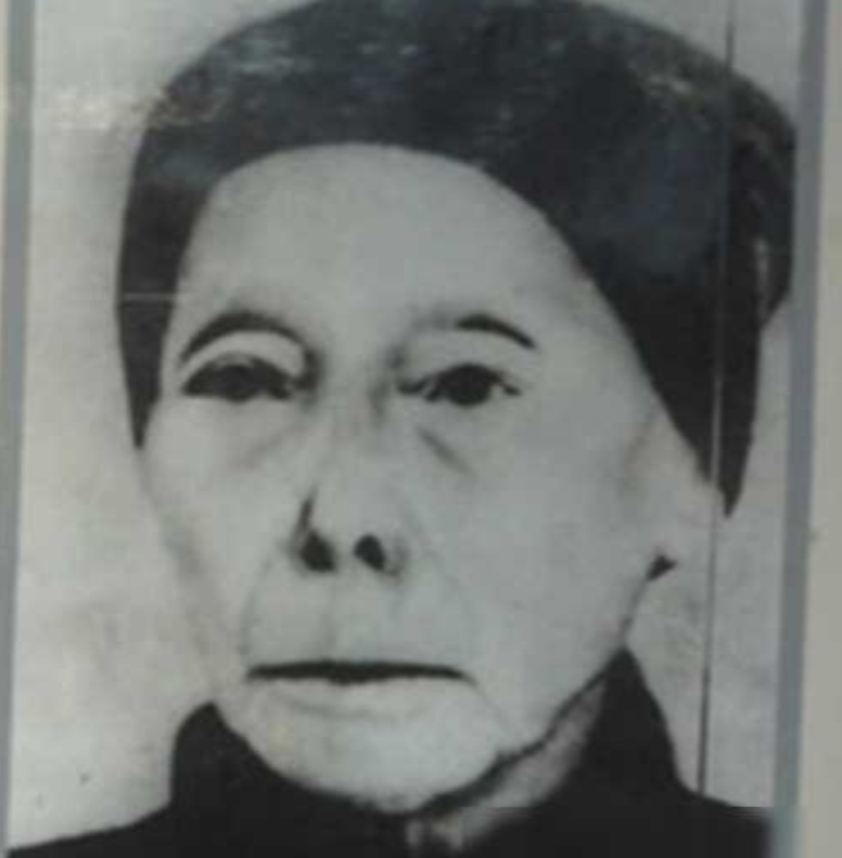 1933年，毛主席躲进了一个农妇家，没想到敌人搜查到农妇家时，农妇却说：“军爷，