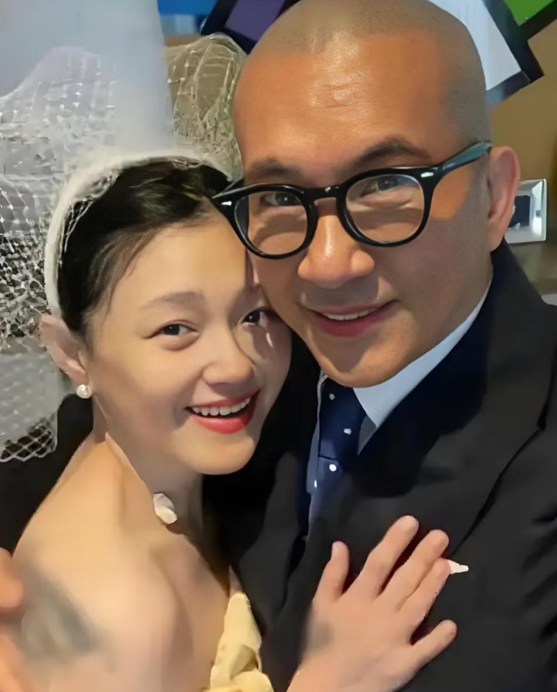 大S啊大S你真傻
为什么要一离婚就闪婚具光头啊
一年几千万的抚养费拿着不香吗？