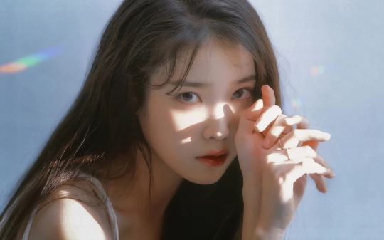 “在这里，老子才是王呢~”我空降贫困县当书记，第一次开会就被本地帮架空......