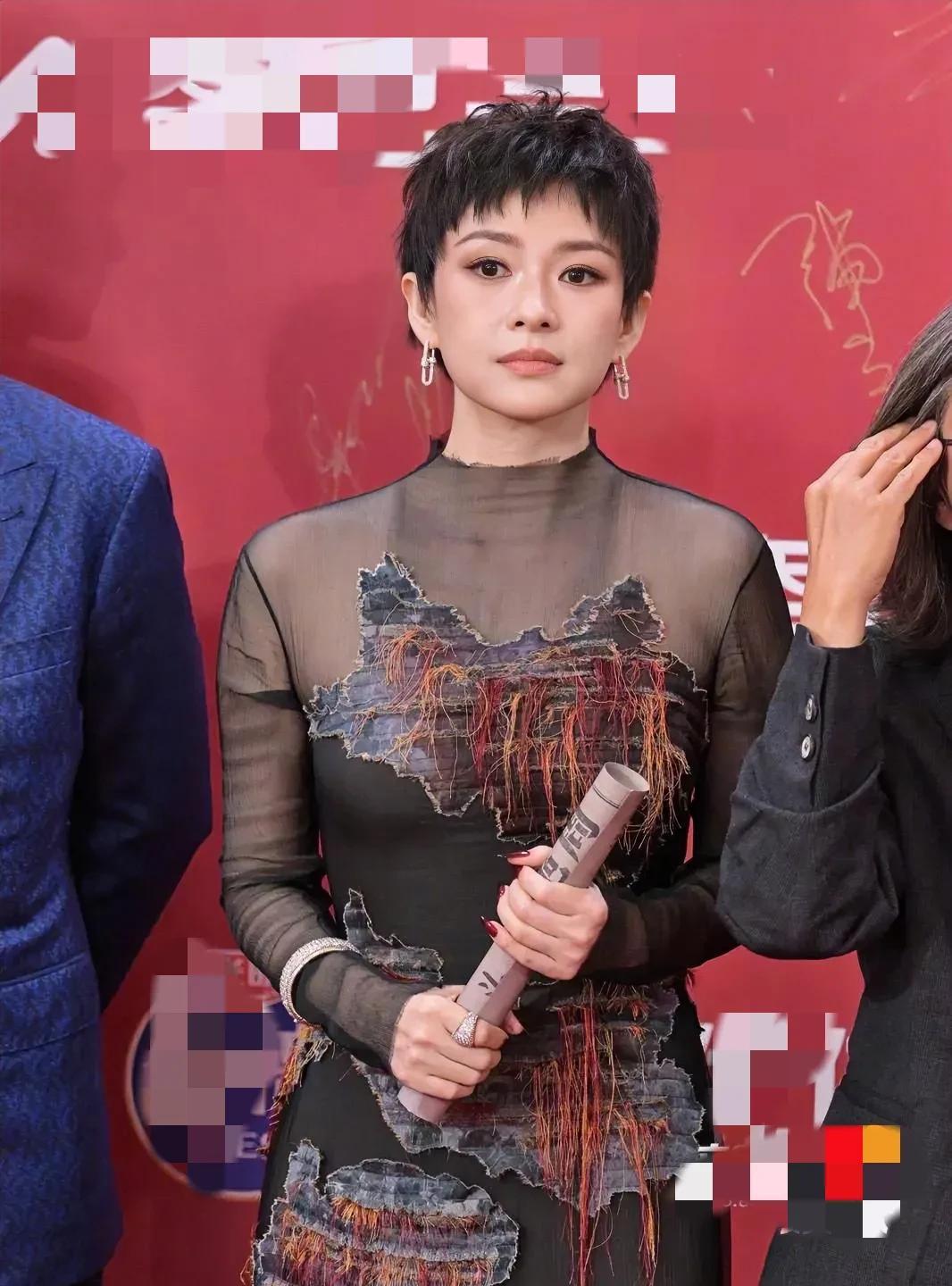 章子怡终于圆满了
得到李安认可，
和汪峰分道扬镳，这还不够，
这次电影节亮相的短