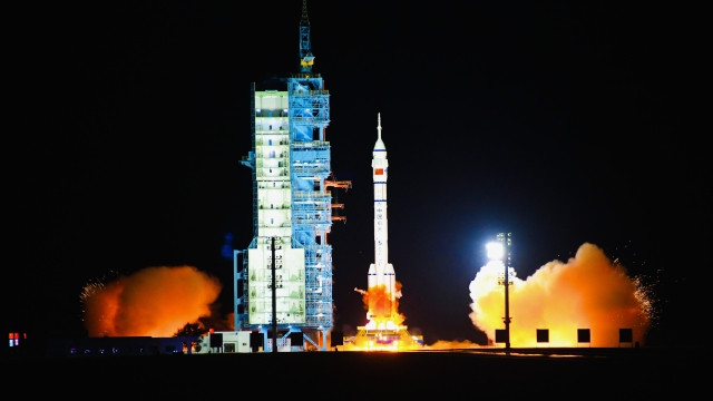 以探索之炬，照前行之路