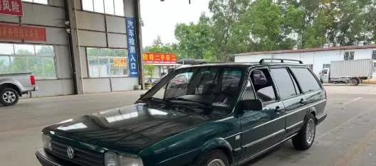 家人们！听我一句劝，15年以上的老车千万别着急卖！我一兄弟那07年的大众桑塔纳旅