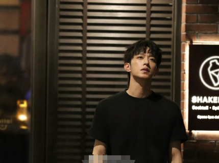  谁懂李沛恩江衡暗黑合照的窒息感！气场适配度满分，跪求再合作，想看二搭的举爪！ 