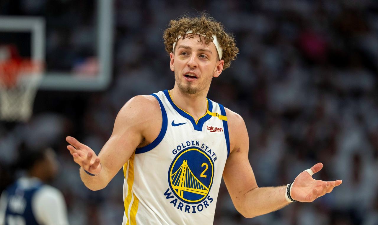 勇士110-120不敌雄鹿。赛后，波杰姆斯基：即便字母哥缺阵，我们也不应出现状态