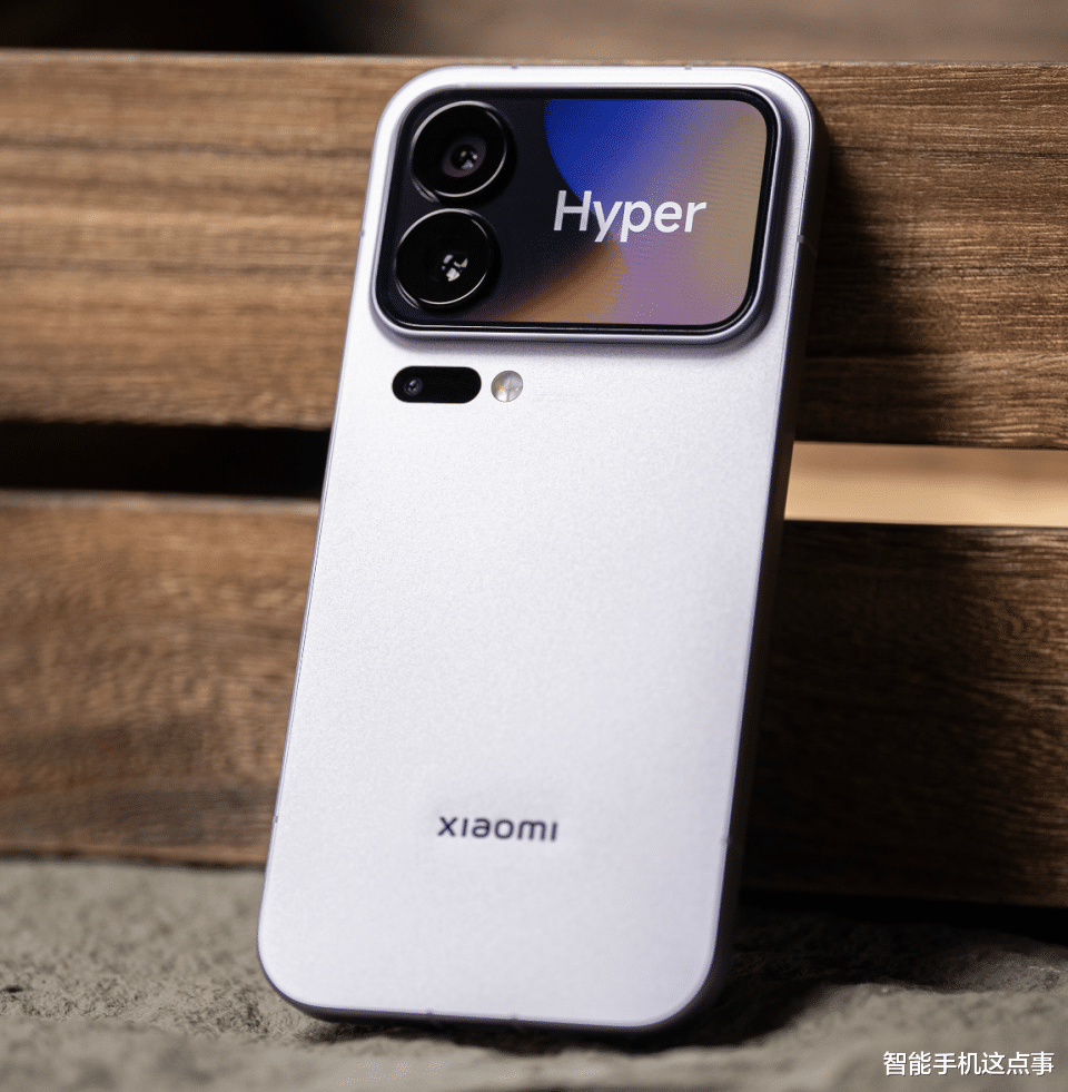 小米17 Ultra再次被确认：骁龙8E5+双卫星通信，影像