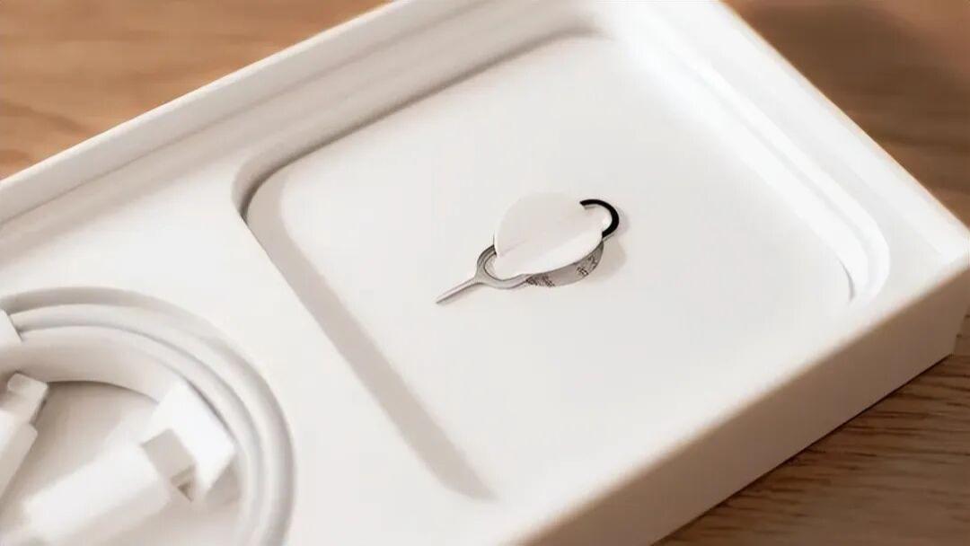 离谱，iPhone取卡针居然是铂金的？苹果官方回复！