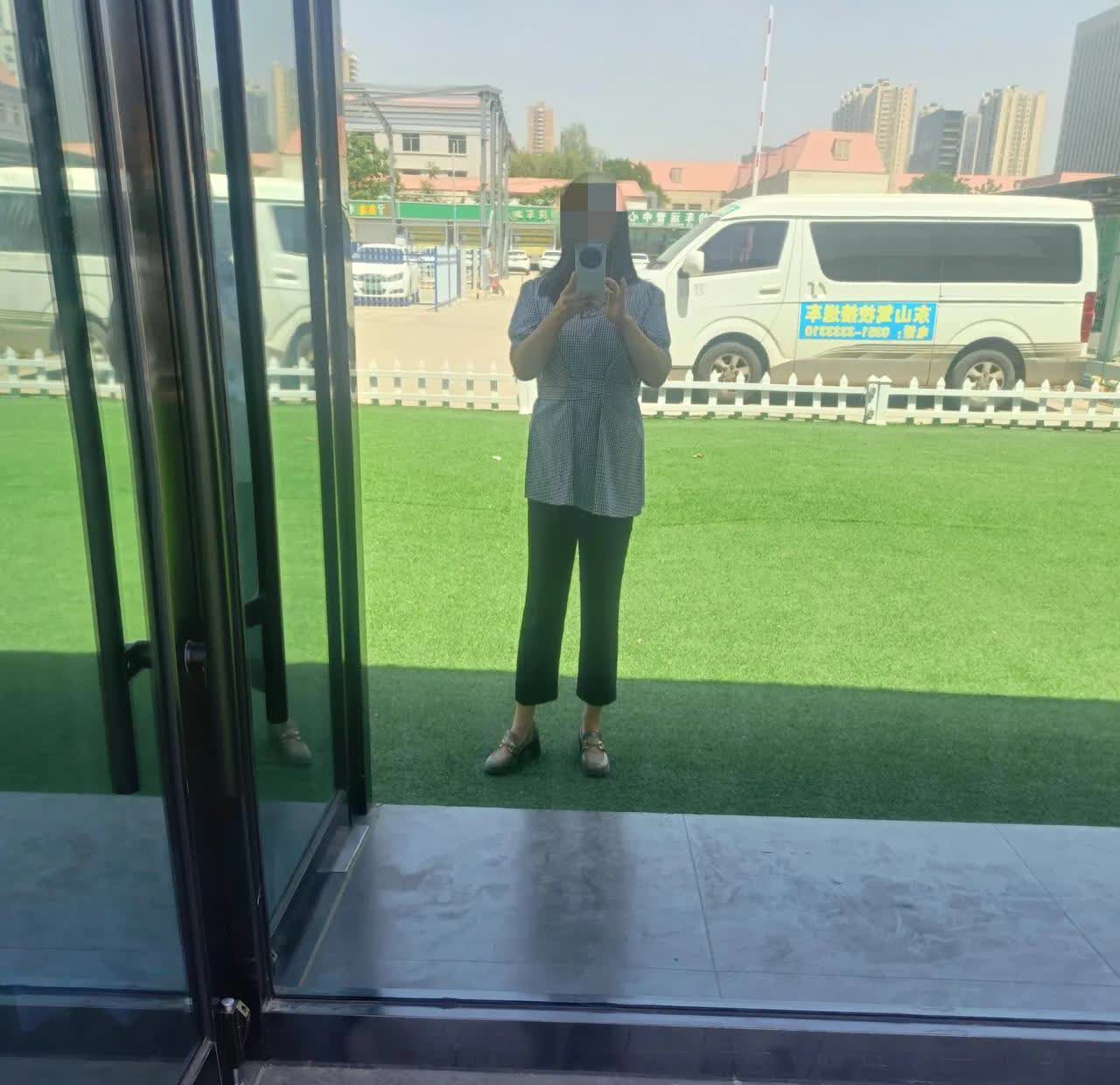 有谁和我一样陪着女儿练车的。

女儿上周过了科一，周末有事，这周一开始练科二