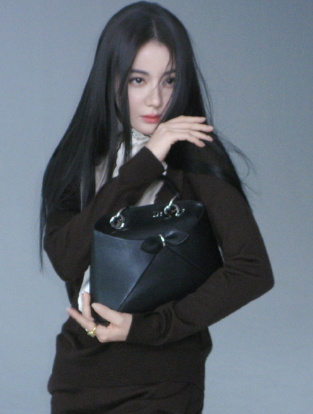 这是我的专属黑长直姐姐