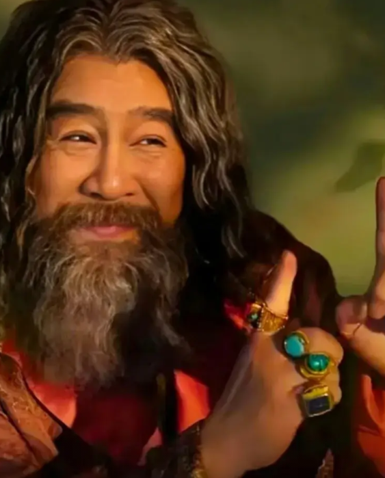 《长安的荔枝》大结局，流放岭南让李善德逃过了安史之乱。
回顾前情，父女反目，阿荔