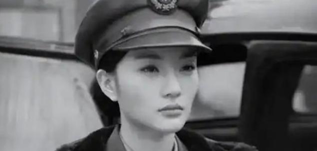 1978年，张春莲因经常买猪头肉，被举报，民警把她带走时，丈夫却愣了，张春莲说：