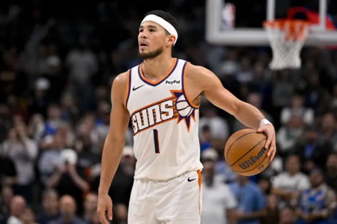 昨日NBA杯小组赛，太阳112-100击败国王。
赛后太阳球员马克-威廉姆斯接受