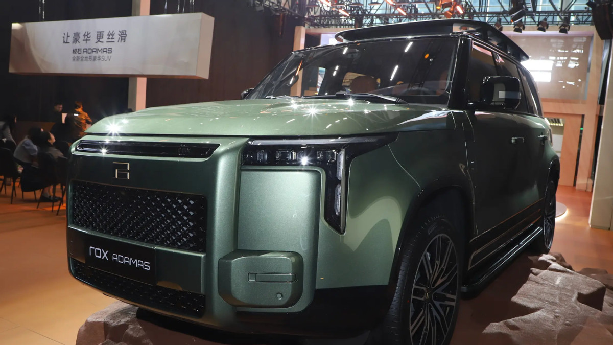 33.49万起，平替理想L8？极石ADAMAS在国内能有销量吗？