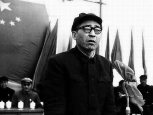 石油副总理康世恩子女盘点！
王进喜是中国石油工业的杰出人物，以其坚韧不拔的精神和