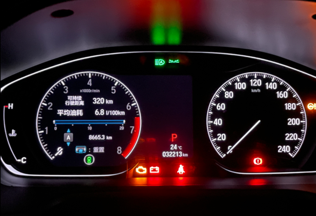 3年雅阁车主
不要催雅阁省油了，1.5小排量+ Cvt，油耗能高到哪里去。你用上