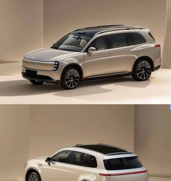 不得了！问界 M8 成了 40 万级车型里的销冠！8 月 1 日鸿蒙智行官方消息