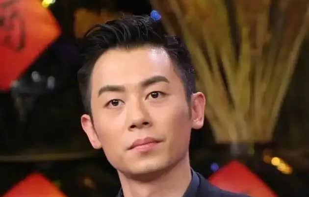 关于演员朱亚文的六条相关信息：
1、朱亚文，于1984年4月21日出生于江苏省
