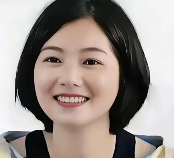 李佩霞骨子里藏着体制内矜持：对着镜头卖货，比体力活更让她难受