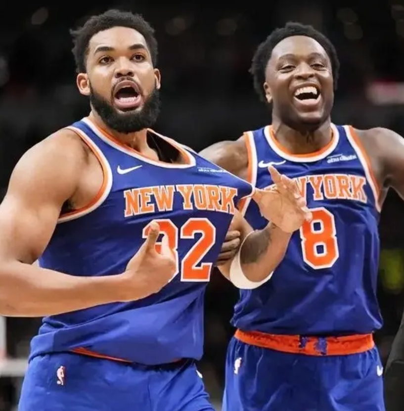 132-134，随着尼克斯2分惜败马刺，这两大主力，必须狠批——

1-唐斯，必