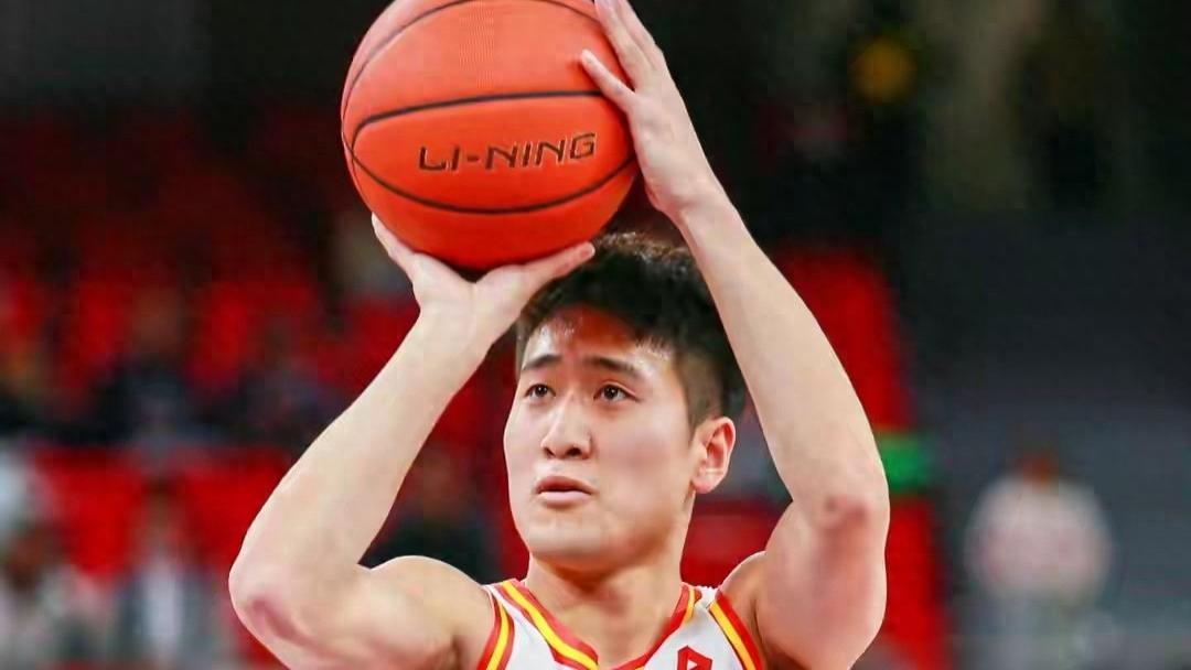 姜伟泽，摩尔给力，约翰逊强势！