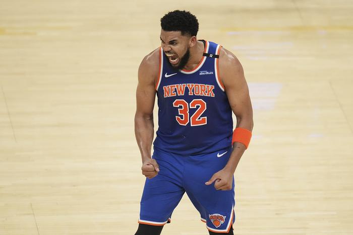 ESPN：唐斯已接受左膝挫伤治疗 并修复左手手指的韧带损伤