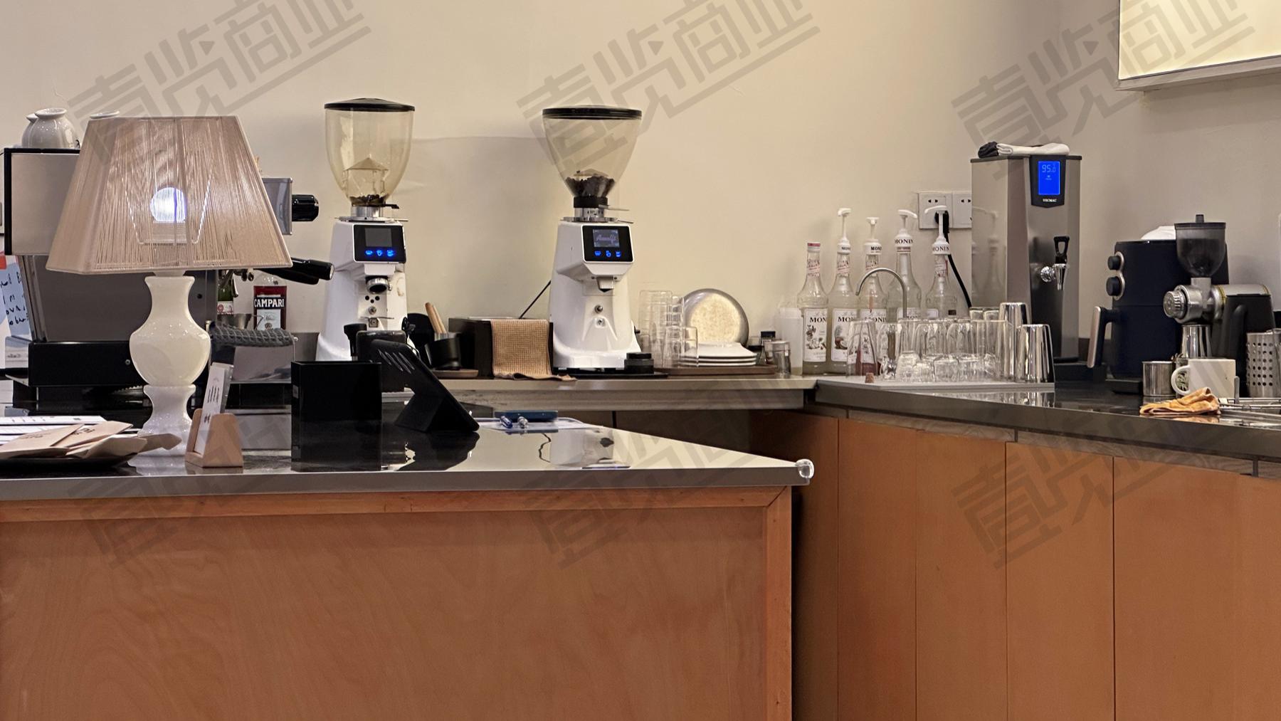 10月茶饮上新25款，咖啡上新39款