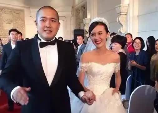 2014年，张墨锡和张博宇走进了婚姻的殿堂，而张博宇正是张丰毅和吕丽萍的儿子，在