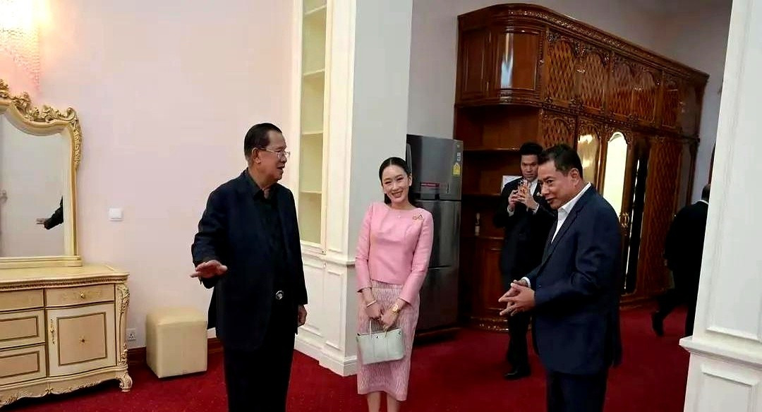 佩通坦稳坐总理位，背后原因大揭秘











啥？佩通坦竟然不辞职？这