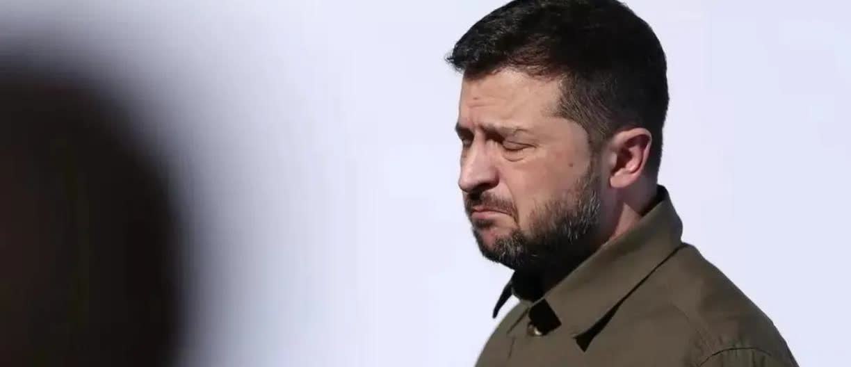 乌克兰🇺🇦最大的不幸是选了一个会演总统的人做了总统，而没有选出一个会做总统的