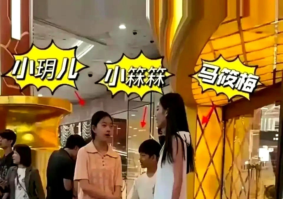 兰姐直播间今晚语音直播











今晚兰姐直播间要搞大事情！神秘兮兮