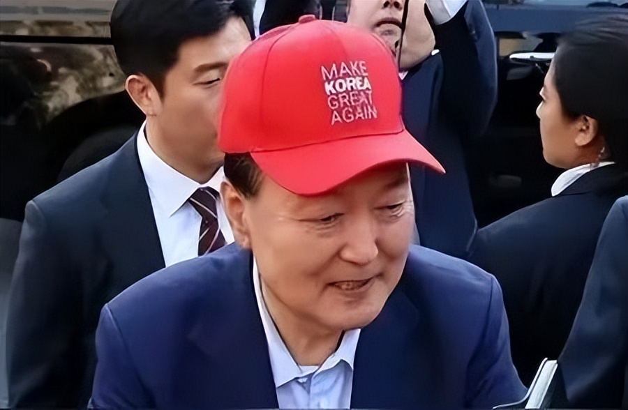 李在明支持率断层领先，韩国下一届总统已成定局？尹锡悦仍不消停