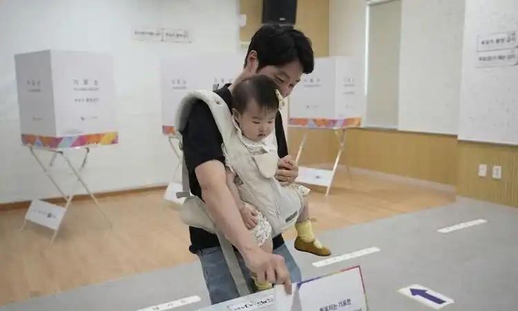 大选投票前最后一刻，李在明当着全球向中方喊出一句话，现场韩媒彻底懵了
据韩媒报道
