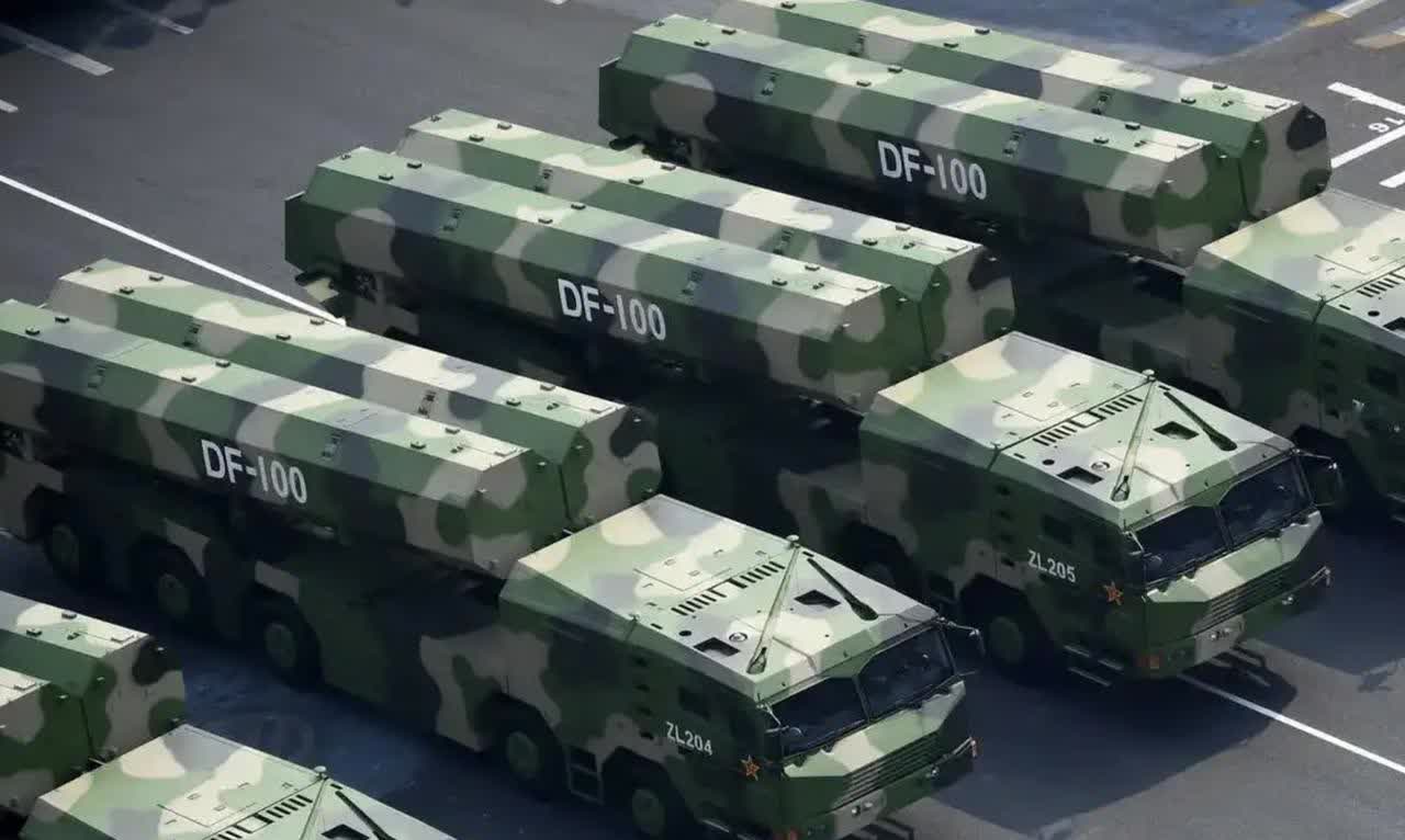 东风 100 的无奈退场：中国导弹技术飞跃式发展的见证
