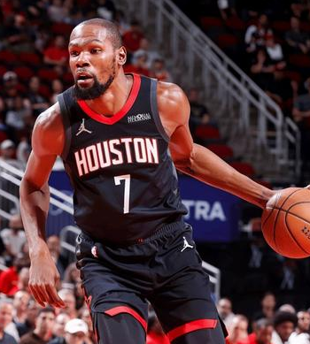 杜兰特30分，火箭大胜开拓者。NBA杯小组赛，火箭主场迎战开拓者，这场比赛，杜兰