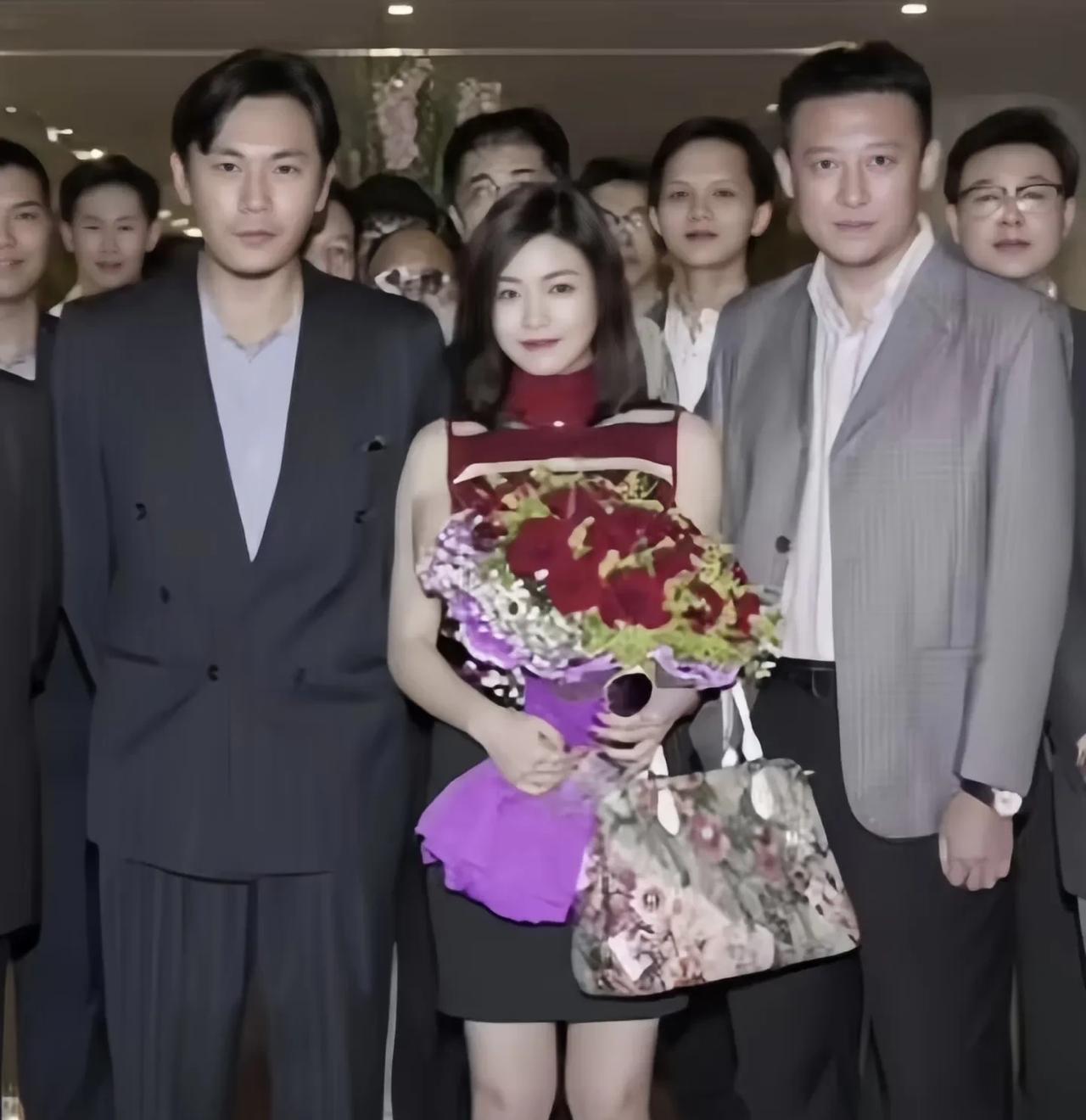 陈妍希演技真的挺不错的，比如《 风中有朵雨做的云  》里面她可是跟秦昊宋佳张颂文