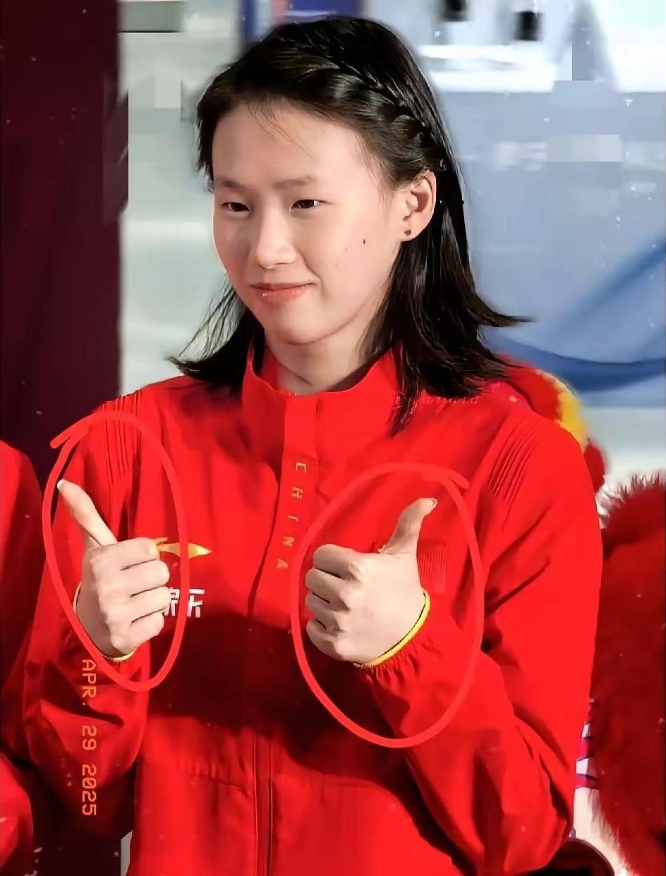 陈芋汐和全红婵
差距越来越大了
最近刷到全红婵被李宁单独邀请的现场视频，大佬全程