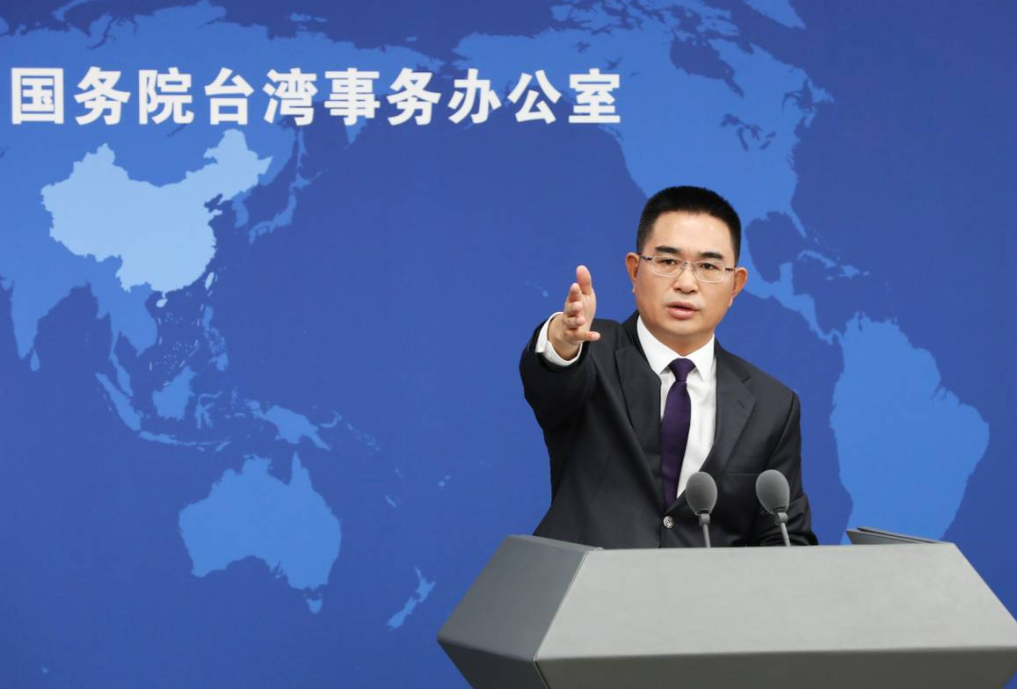 台当局：台湾海峡是不可逾越的“护城河”，解放军打不过来！

12日，针对民进党当