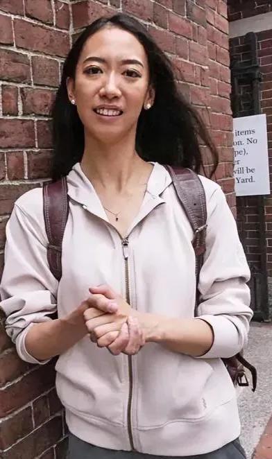 青岛65中这次真的输了，
不是学校不够努力上进成为好学校，
也不是学校老师不认真