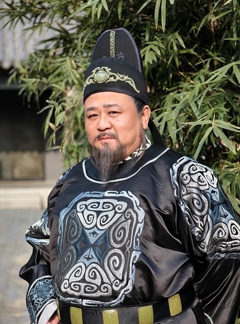 我最喜欢的《神探狄仁杰》是部好剧，但也犯了古装剧的通病，对钱（白银）没概念。幽州