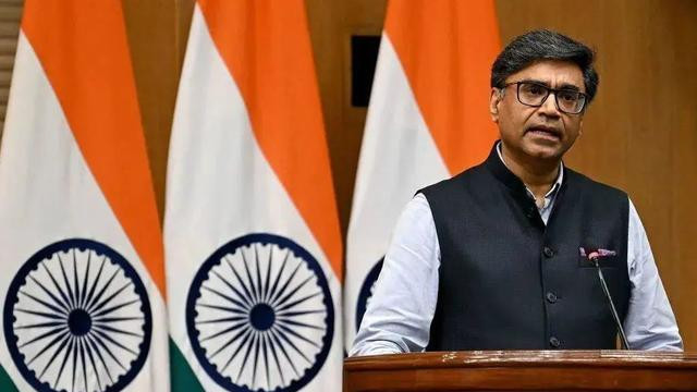 中资大坝被炸，印巴致电中国，王毅21字定调关系，10亿美元打水漂