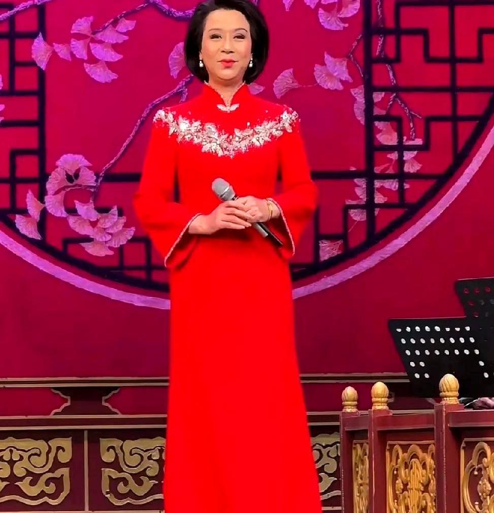 这是见谁咬谁到处树敌！
刘桂娟的如此拿人的长相开涮埋汰同行颠覆了你的认知，要我说