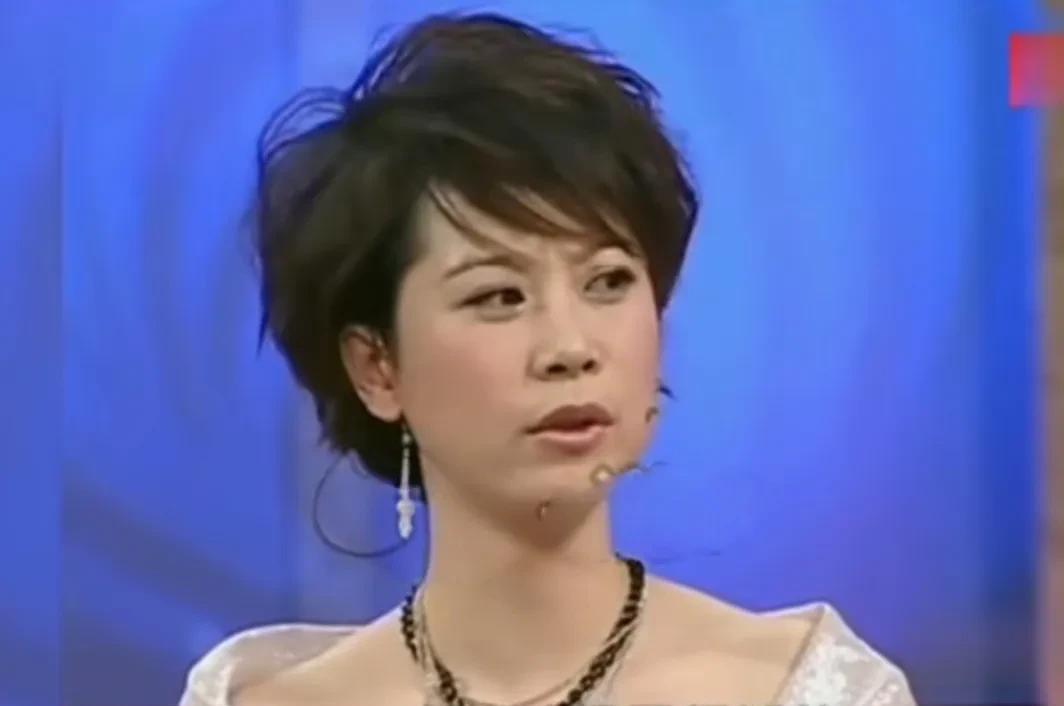 演员海清说：“我上大学那会儿，黄磊有时候骂我骂的凶的，我都感觉我不是女孩子了，然