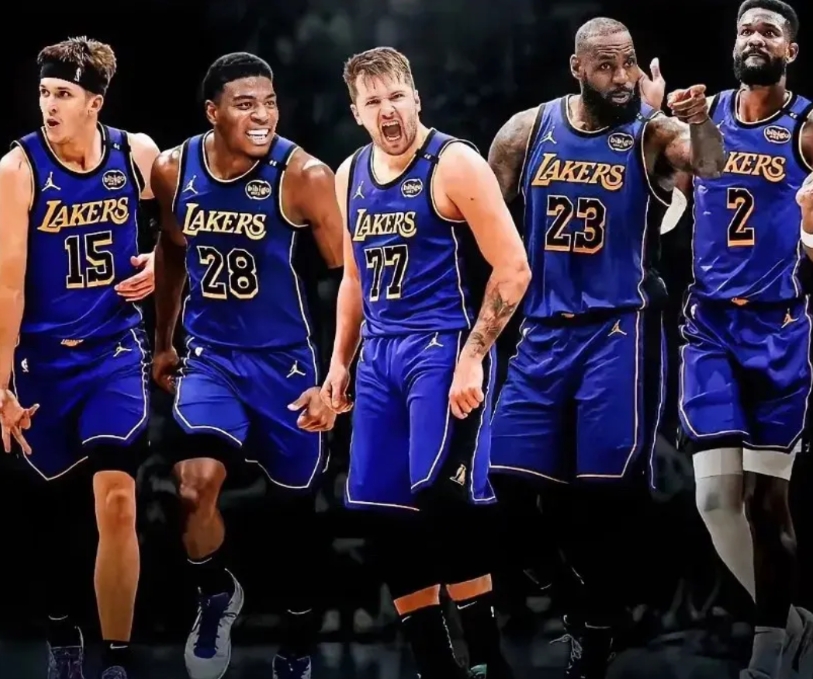 詹姆斯的适配性，还是高的让人难以置信。

在不持球的情况下，能送出十二个助攻，简